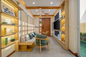 Kochi House, brand new 4BDR, 850m to the beach