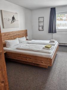 Five-Bedroom Apartment with Garden View room in Haus Resi