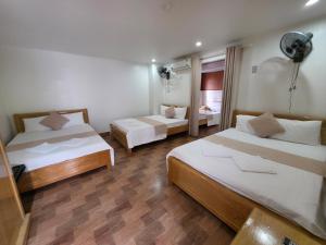 GOLDEN LAND HOTEL
