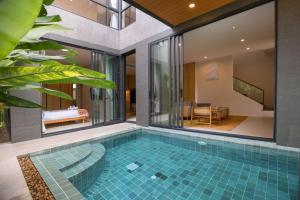 Chalong Bay View 3BR Pool Villa Long One B10