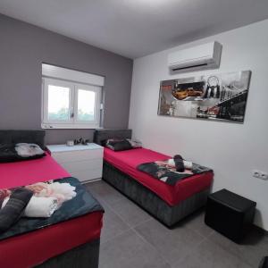 VILLA PALAVRA - Apartments With Amazing Sea Views and Heated Pool