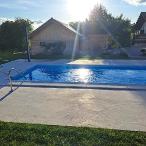 Apartments Bukor with seasonal pool