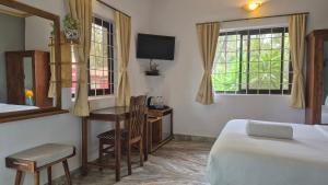 Laliguras Villa Beachside Escape - 100m from Candolim Beach