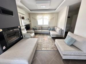 Nefiss Avm ve denize yakın villa