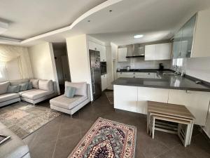 Nefiss Avm ve denize yakın villa