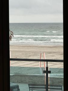 Sea ViewBeach front- Joie de Vivre -Cozy Designed