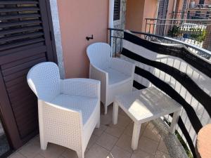 Nina apartament Giardini Naxos con posto auto