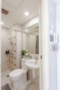 Cee Staycation in the City - Azure Maui Penthouse