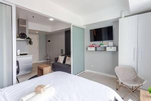 Cee Staycation in the City - Azure Maui Penthouse