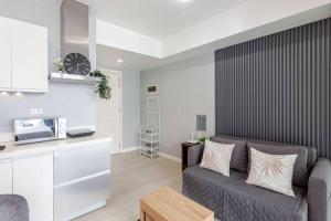 Cee Staycation in the City - Azure Maui Penthouse