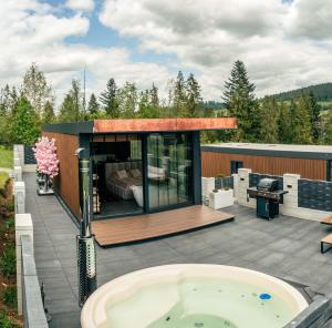 Góralski Harem Osada Glamp & Glass z Jacuzzi i Balią