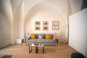 Appartamento con 1 Camera da Letto e Vasca da Bagno Idromassaggio all’Ultimo Piano
