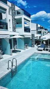 INTERNI LUXURY LIVING b