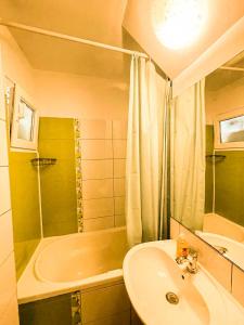 C-House - Apartament 2 Camere