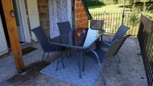 Appartements Chez Audrey & Fabien - Appartement avec terrasse : photos des chambres