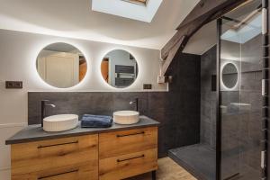 Maisons de vacances Domaine Le Pehau 8 - Avec jardin et terrasse : photos des chambres