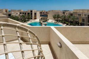 Glow & Tide 1BDR w Rooftop Mangroovy Free Pool & Beach Access