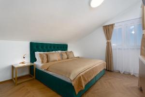 Villa Palma Krk Penthouse apartment with sea view and private jacuzzi