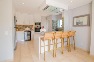 Casa Ana Superbly Renovated with Heated Private