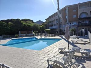 Appartements SAINT FLORENT - 3 Pieces dans residence avec piscine : photos des chambres