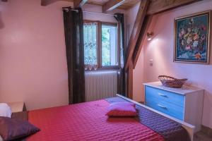 Maisons de vacances Gite Le Mas d-Hillaire 2/4 personnes a Saint Jean du Bleymard : photos des chambres