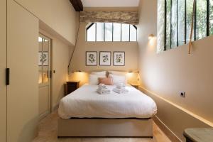 Pick A Flats House in Saint-Germain des Près - Impasse Paul Louis Courier