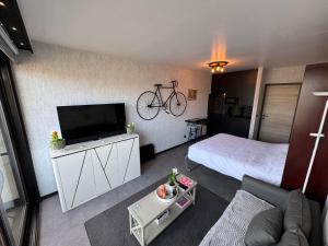 Studio avec salle de douche cosy à La Panne avec balcon by La Conciergerie