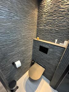 Studio avec salle de douche cosy à La Panne avec balcon by La Conciergerie