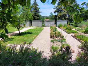 Maisons d'hotes Mas de charme au pied des Alpilles : photos des chambres