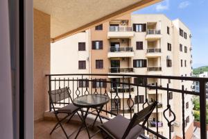 Jasmine 2-bedroom apartment