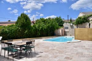 Villa avec piscine chauffée et jacuzzi