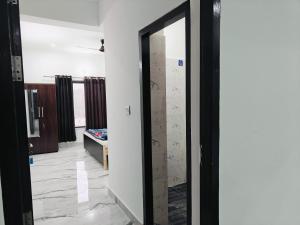 Affordable Non-AC Room Near IIM