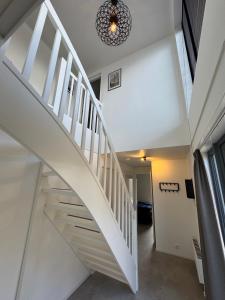 Enkhuizer Strand BeachHouse Deck Acht mit Zaun Nr 408