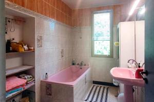 Sejours chez l'habitant chambre privee dans maison en garrigue : photos des chambres