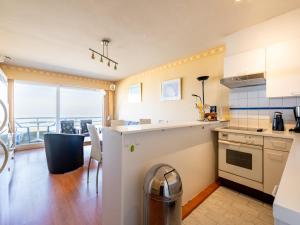 Seaside Apartment in Blankenberge with Sea Views