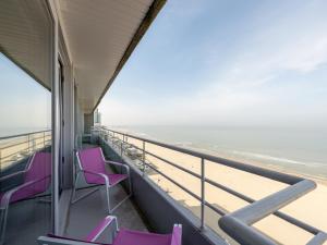 Apartment in Blankenberge with Sea Views