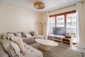 Chalet de lujo en Cala Lanuza con vistas al mar