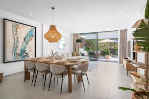 Marbella Dunes Penthouse - Brand NEW, Splendid ROOFTOP, Pool & Sea View