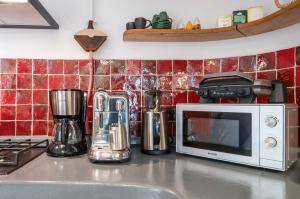 Boheme House with Bathtub & Terrace