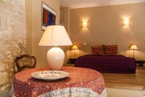 Appartements Studio dans Maison forte, 8km Sarlat : photos des chambres