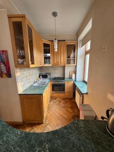 Quiet city centre three rooms apartmet No. 35