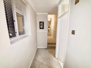 Entire 2 Bed First Floor Flat