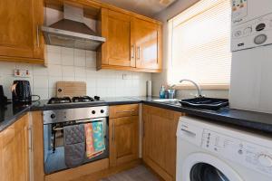 Hullidays Victora Dock- refurbished 2024