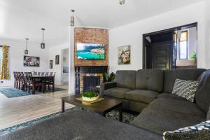 Massive 11BR Home Ideal for Reunions