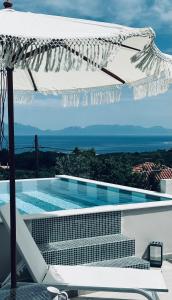 Georgianna's suite with private pool , 'greysuite'