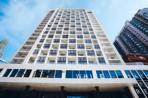 NEXT WHITE RightApart