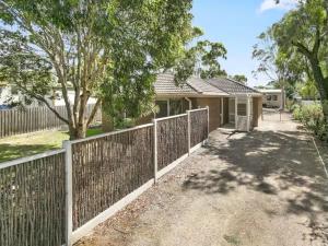 Beach Breeze Bungalow - in the heart of Torquay