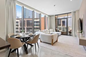 Lavish 1-Bedroom with Burj Khalifa view in Peninsula