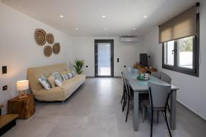 Raffar luxury houses Chora II