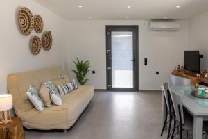 Raffar luxury houses Chora II